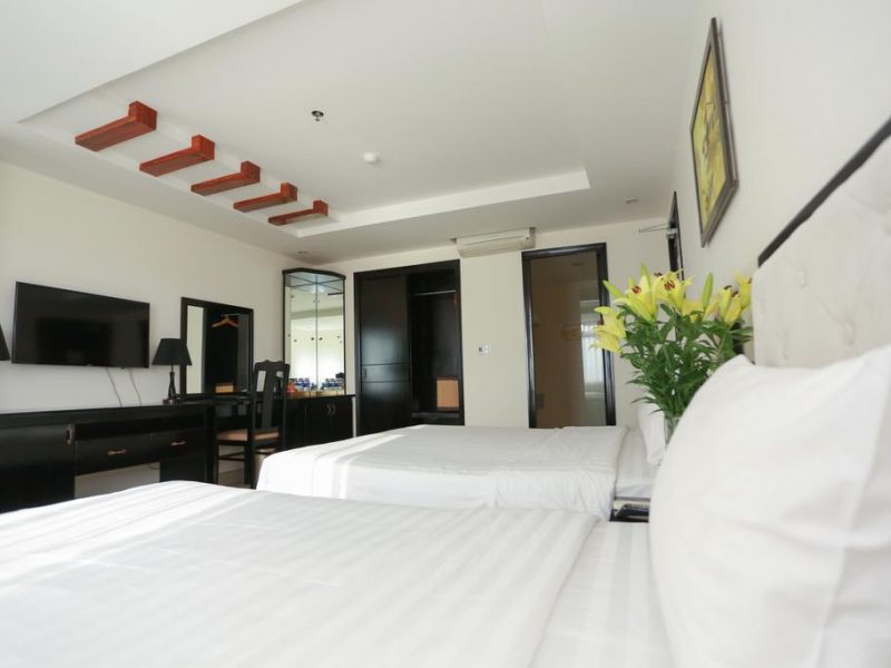 Phòng Deluxe Giường Đôi/2 Giường Đơn Nhìn Ra Sông – DaNangGo